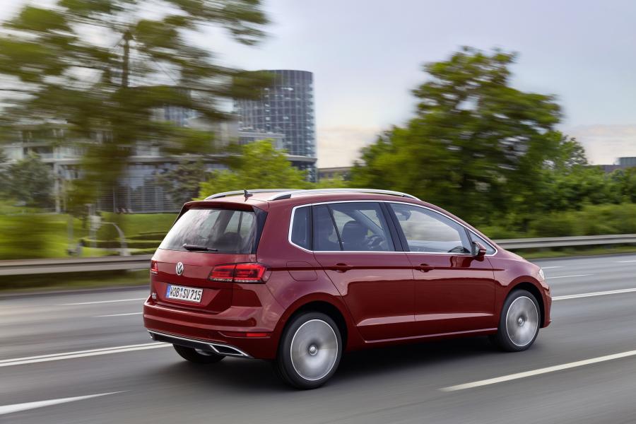 Volkswagen Golf Sportsvan TSI 2017 года  (WW) (фото 8 из 40)